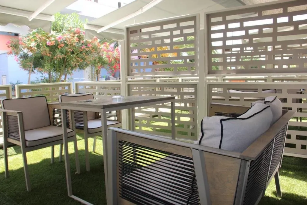 Studio Ground Floor With Veranda (Family)