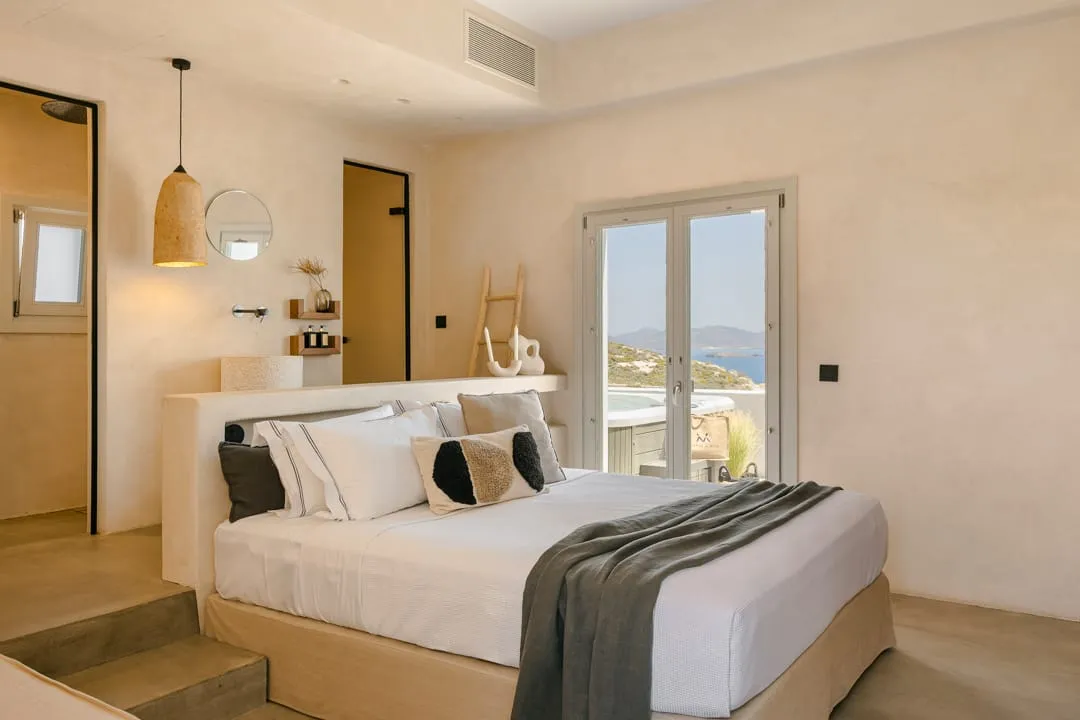 Panoramic Mini-Suite Sea View with hot tub