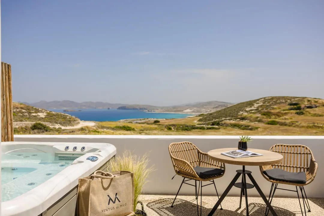 Panoramic Mini-Suite Sea View with hot tub