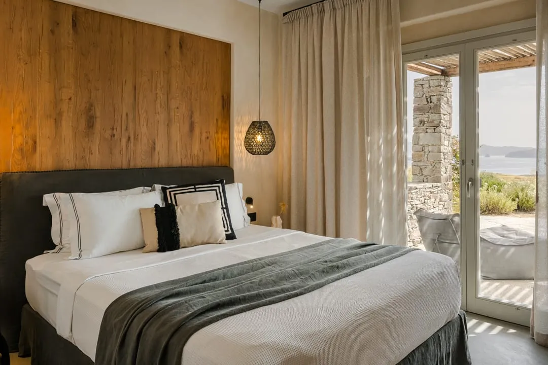 One Bedroom Comfort Suite Sea View with Hot Tub