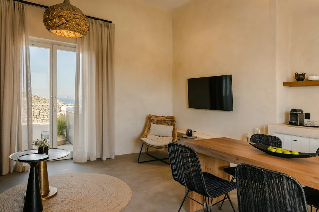Open Space Exclusive Suite Sea View with Hot Tub