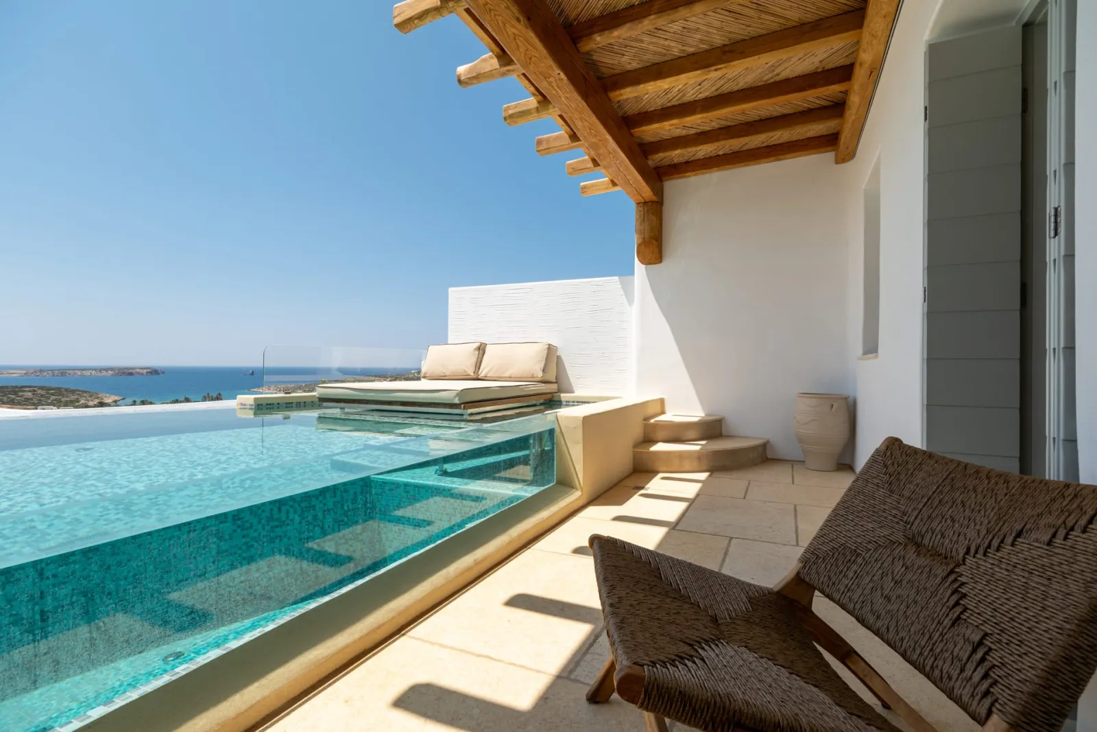Utopia Unique Suite with Infinity Private Pool and Sea View
