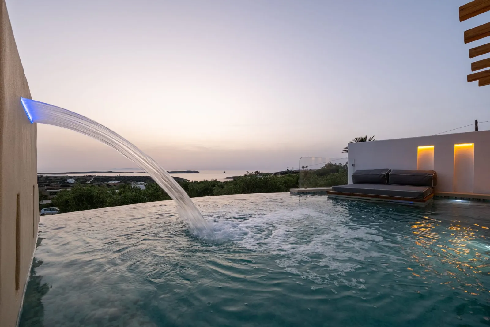 Utopia Unique Suite with Infinity Private Pool and Sea View