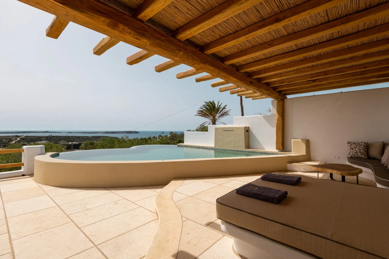 Utopia Heart Pool Suite with Sea View