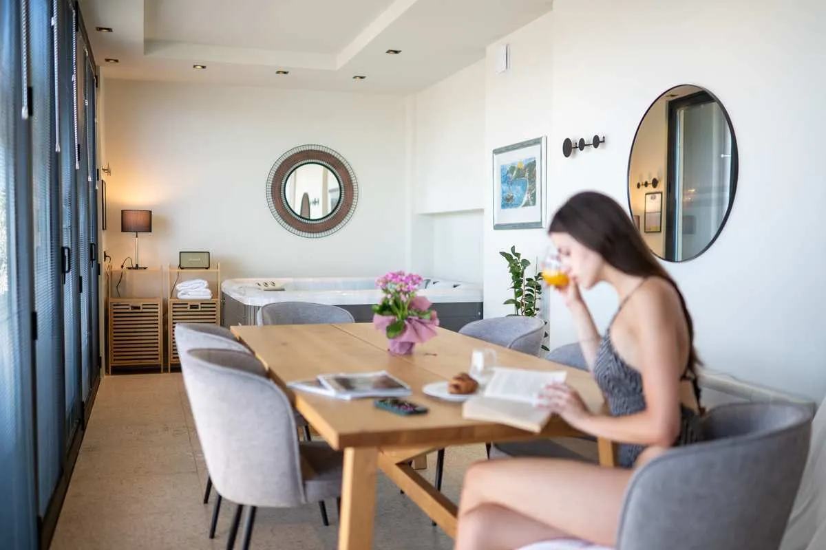 Penthouse Suite - Evripidou 7