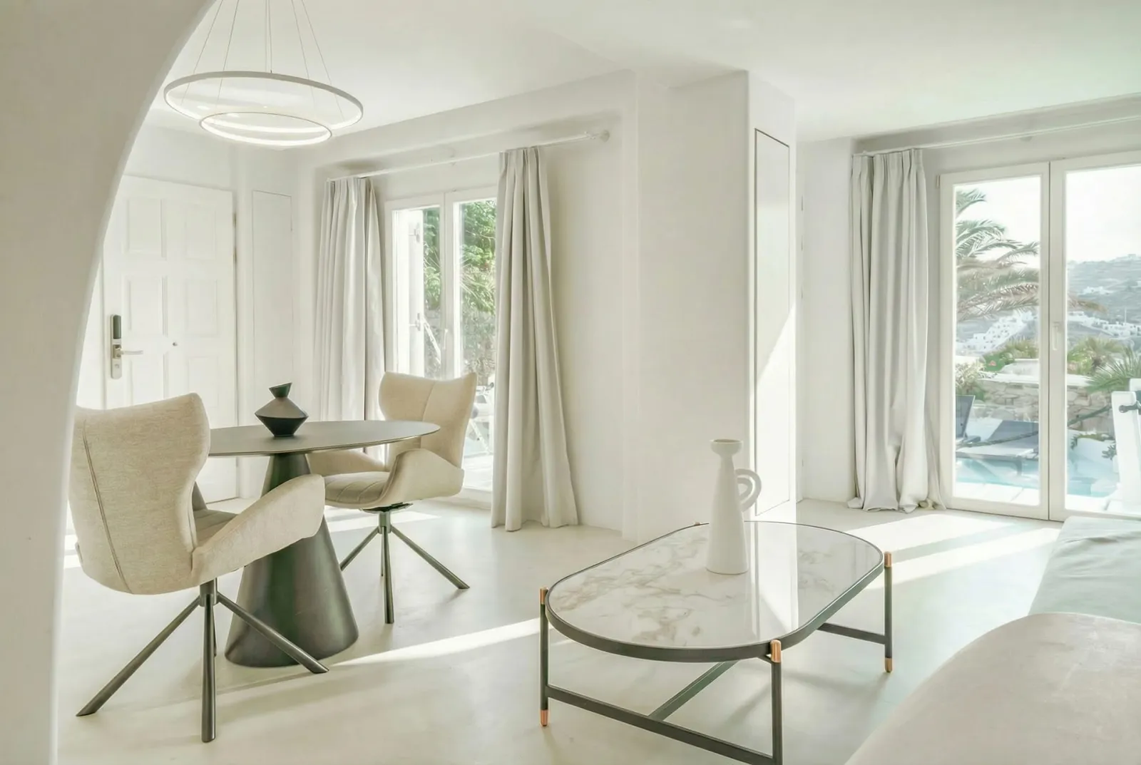 Two Bedroom Suite with Sea View &amp; Pool