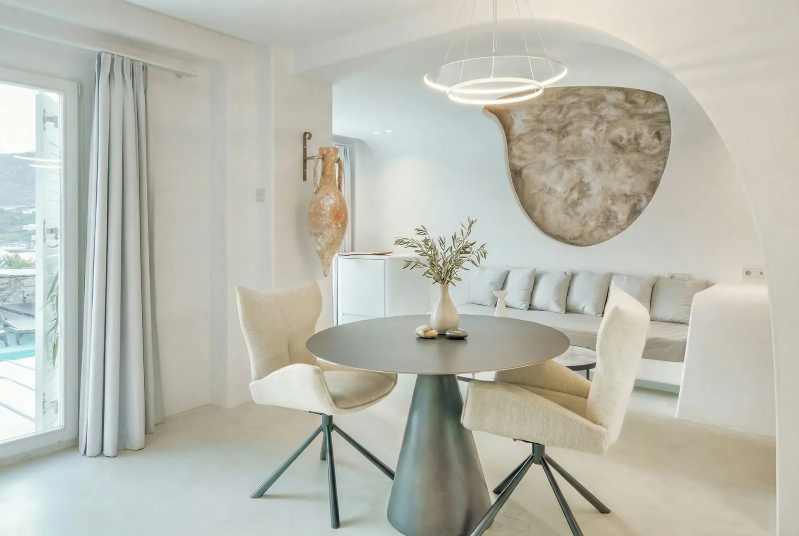 Two Bedroom Suite with Sea View &amp; Pool