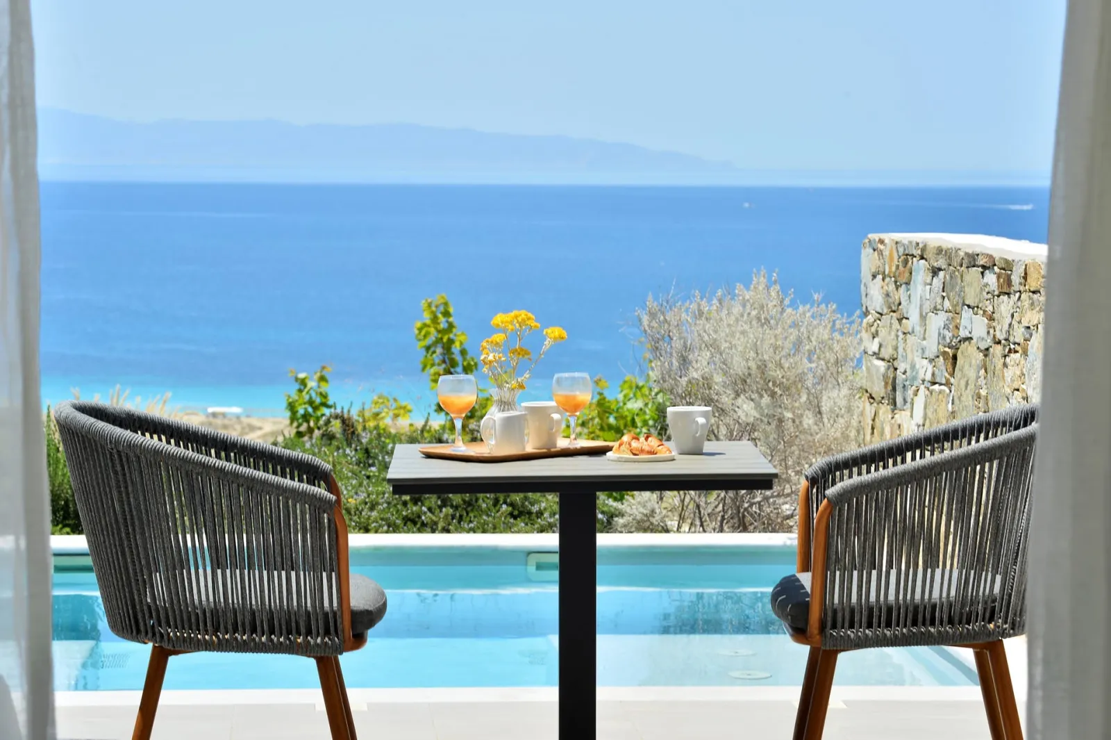 Sea View Suite with Jet Tub - Pool