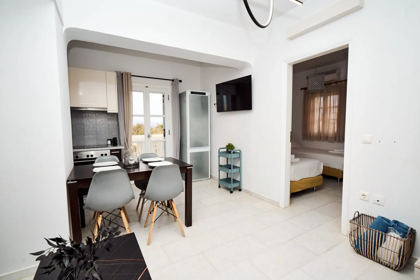 Deluxe Apartment - 2 bedrooms