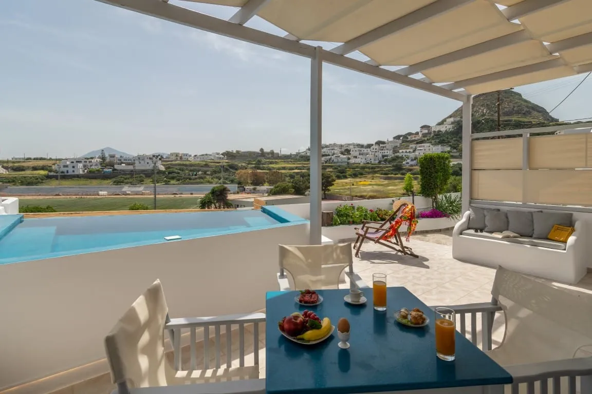Superior House with Mini Pool