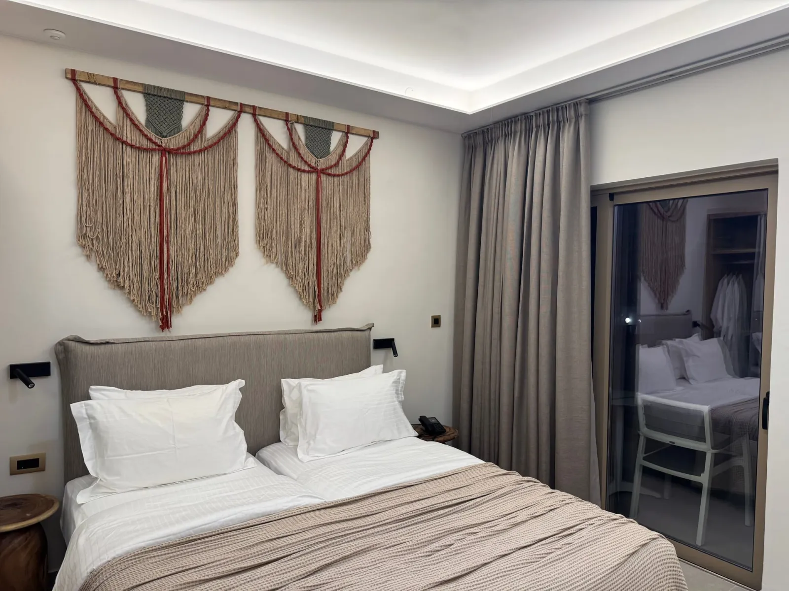 Executive Double Room with Partial Sea View