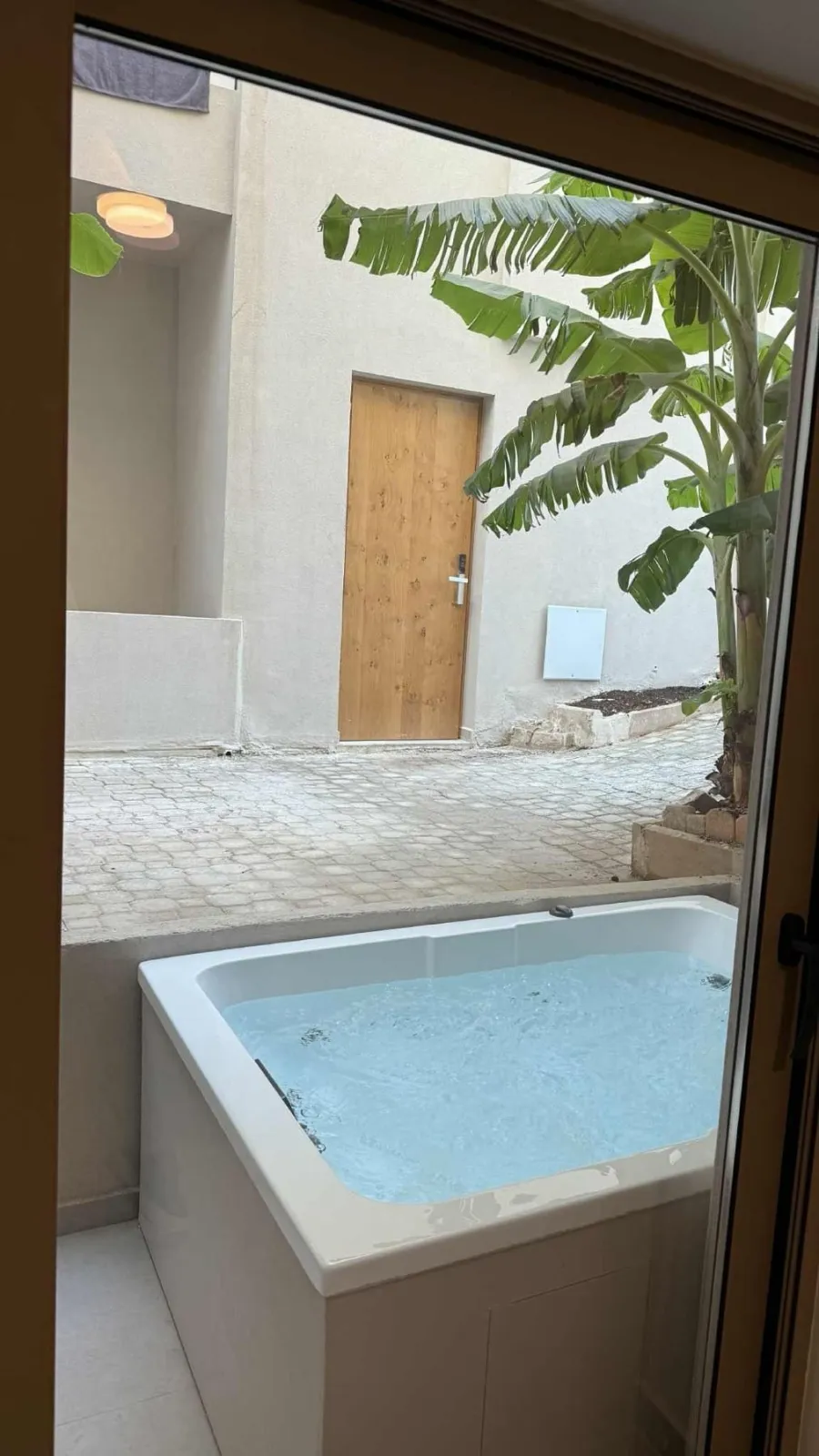 Deluxe Suite with Garden View and Outdoor Hot Tub