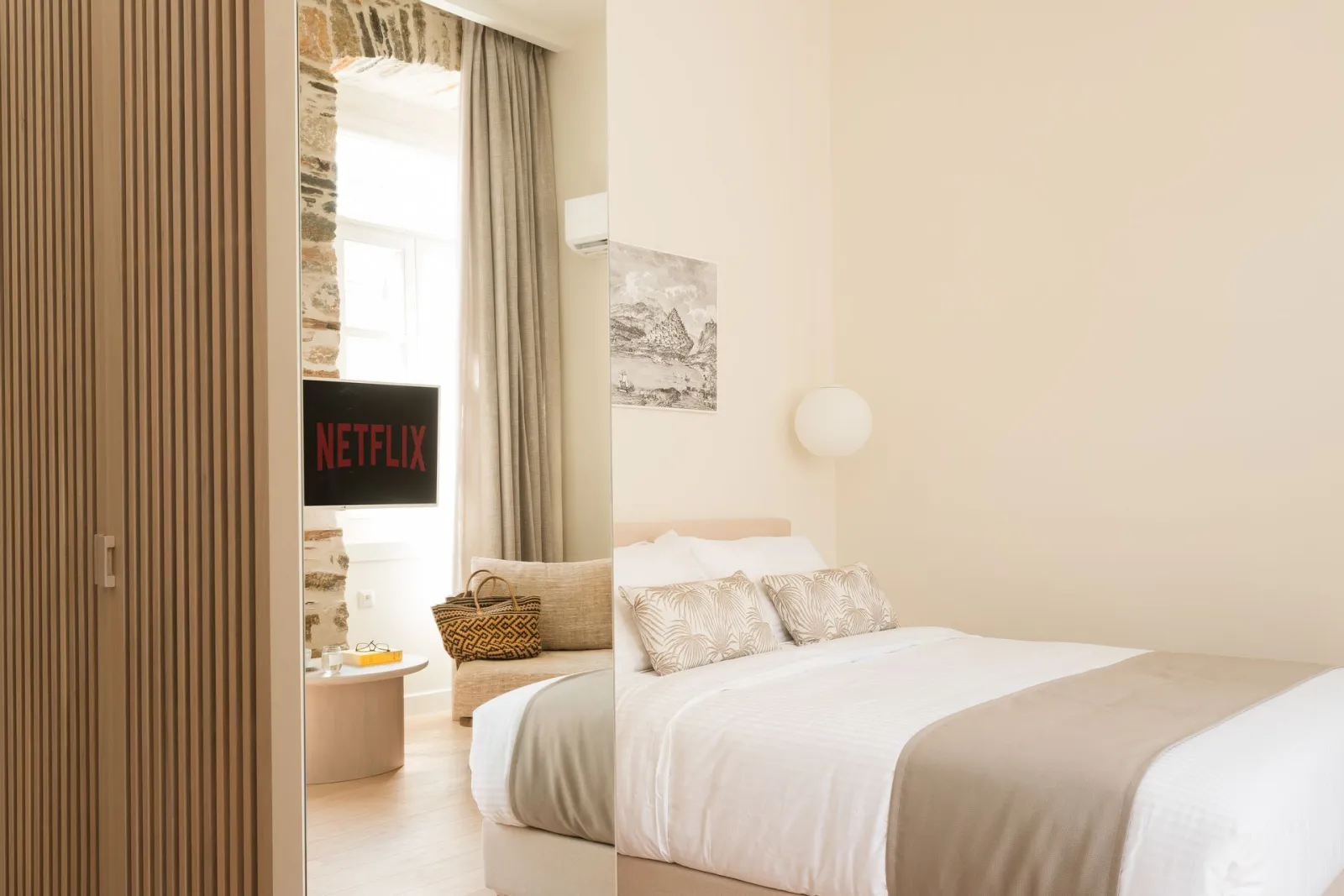Deluxe Suite with Balcony & City View