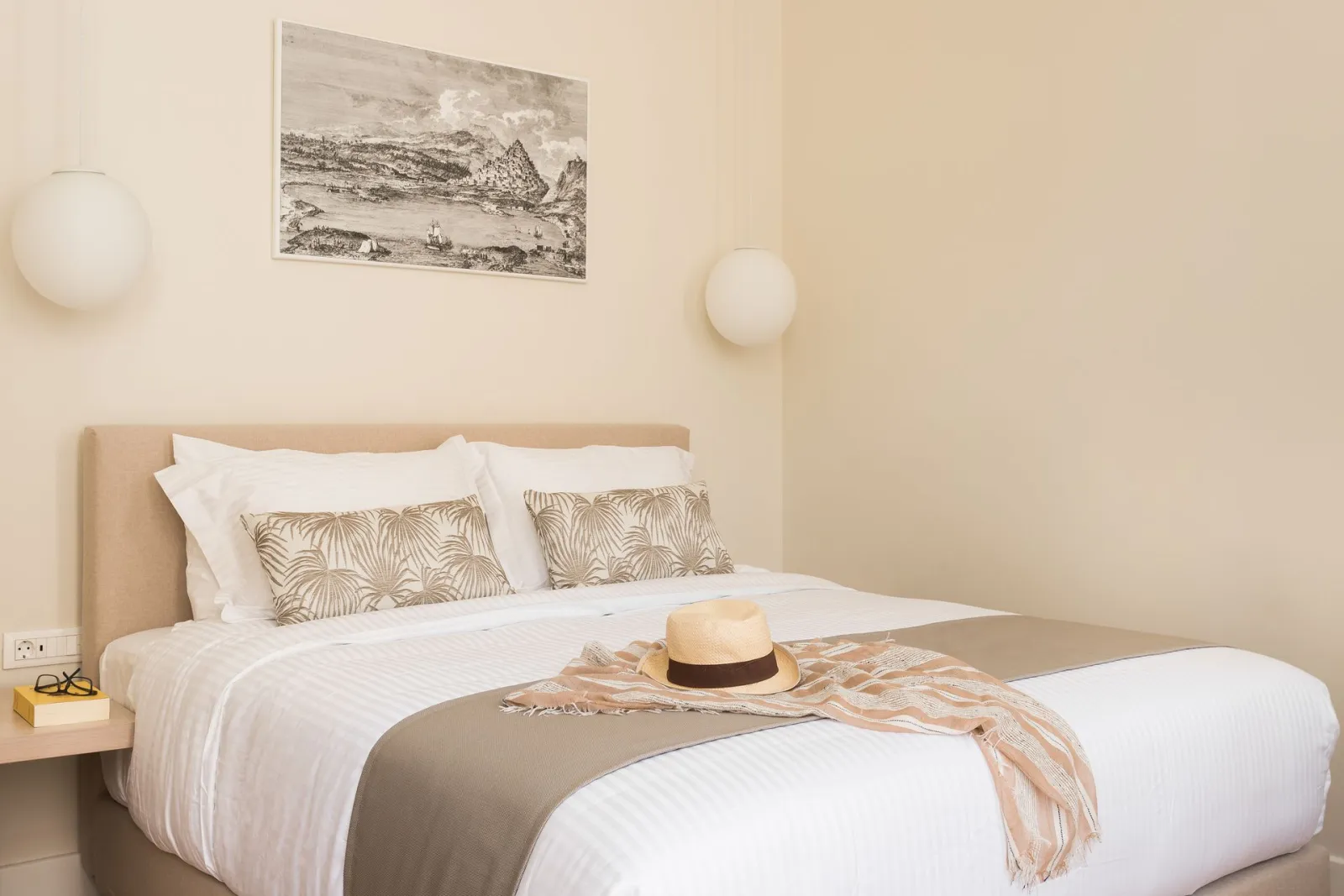 Deluxe Suite with Balcony & City View