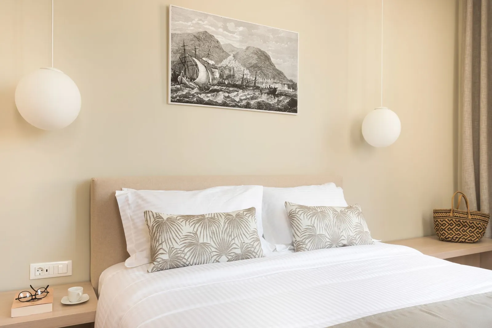 Deluxe Suite with City View