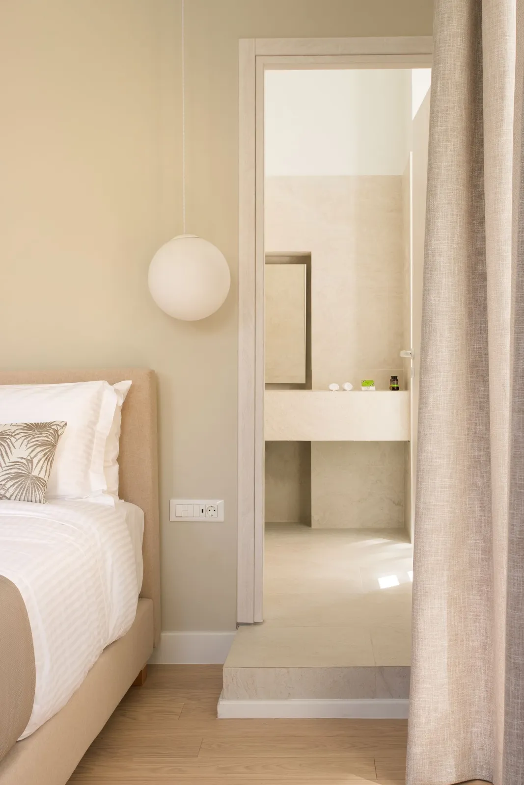 Superior Suite with City View