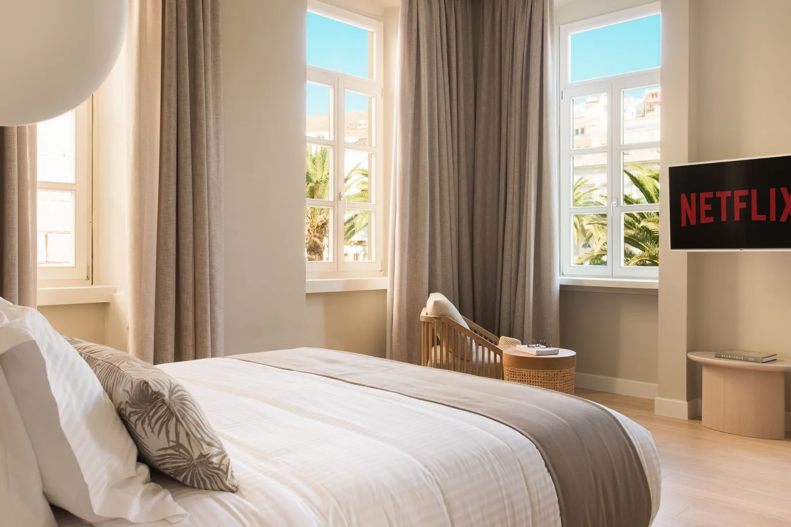 Superior Suite with City View
