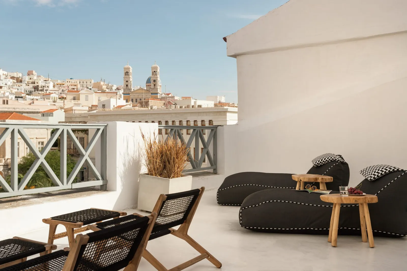 Penthouse Suite with Terrace & City View