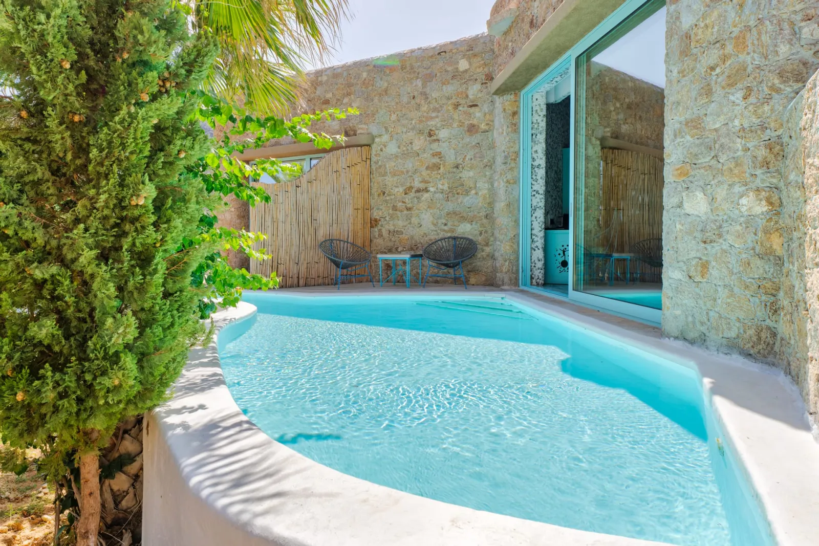 Sea View with Pond