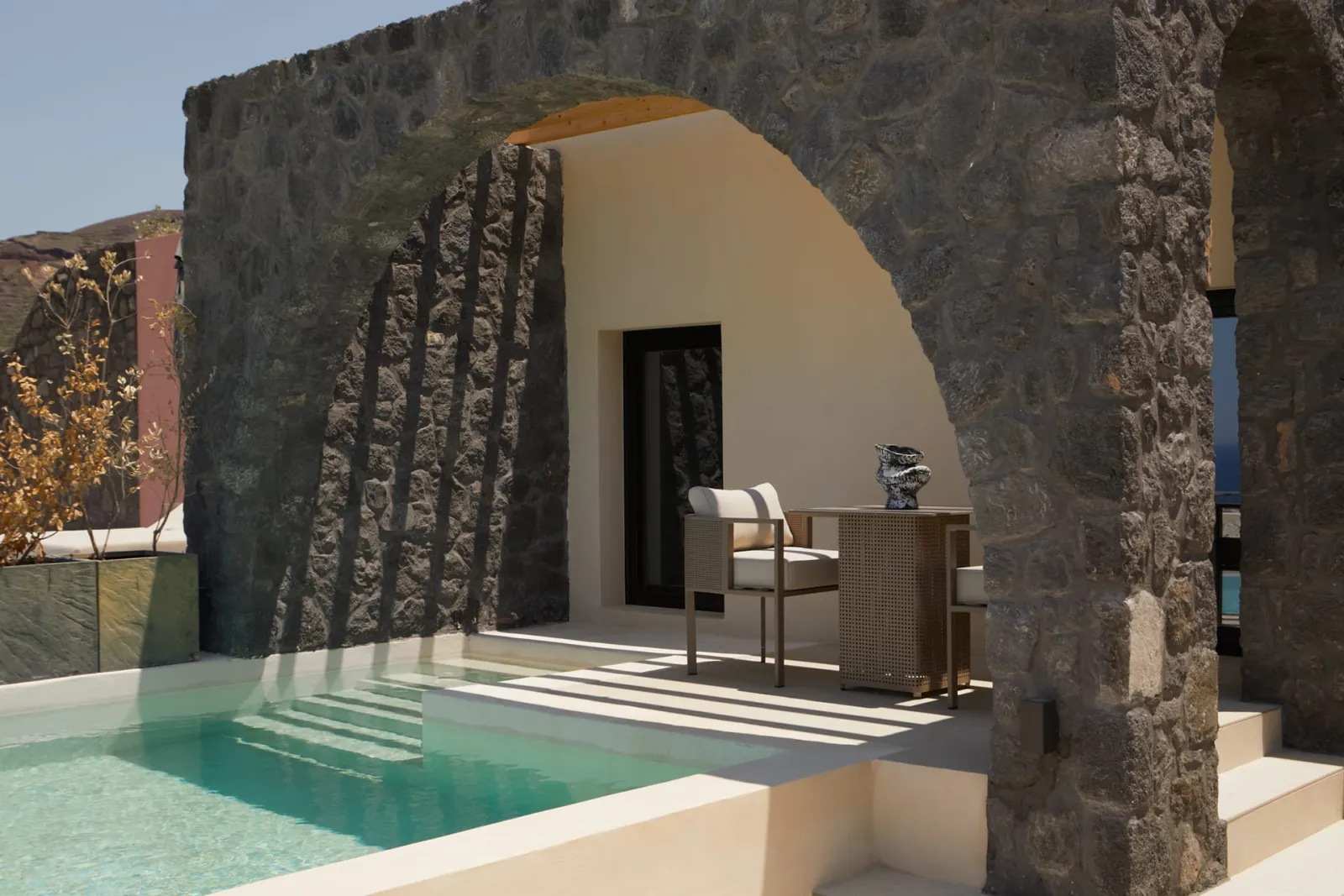 Villa Elegance with Heated Infinity Pool and Sea View
