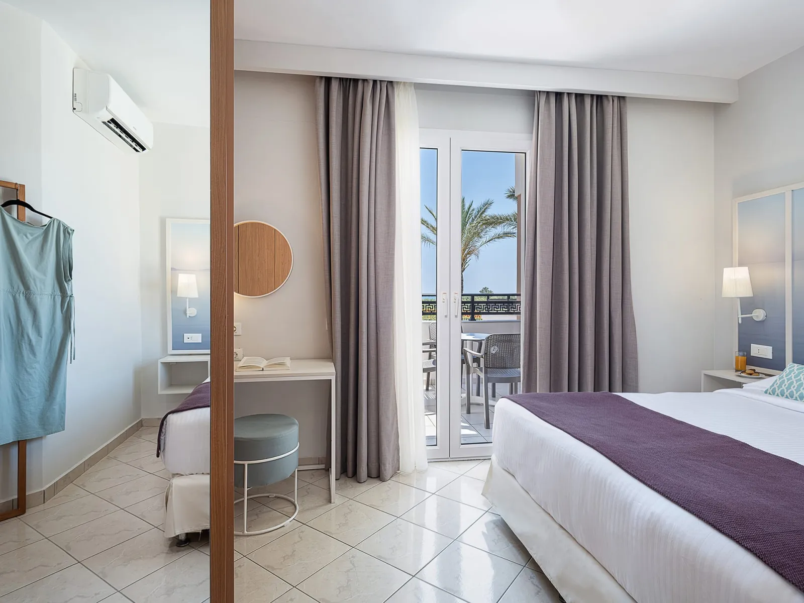 One Bedroom Apartment