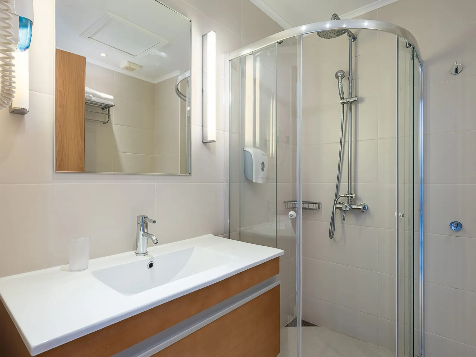 Standard Room with Sharing Pool