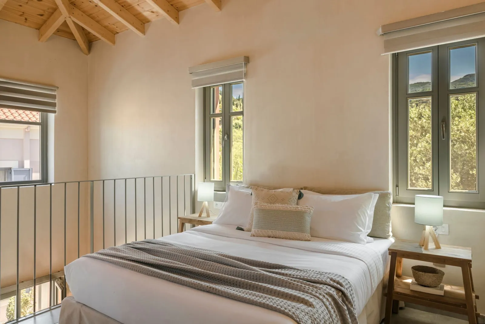Landlord Sea Front 5 Bedrooms Villa Complex