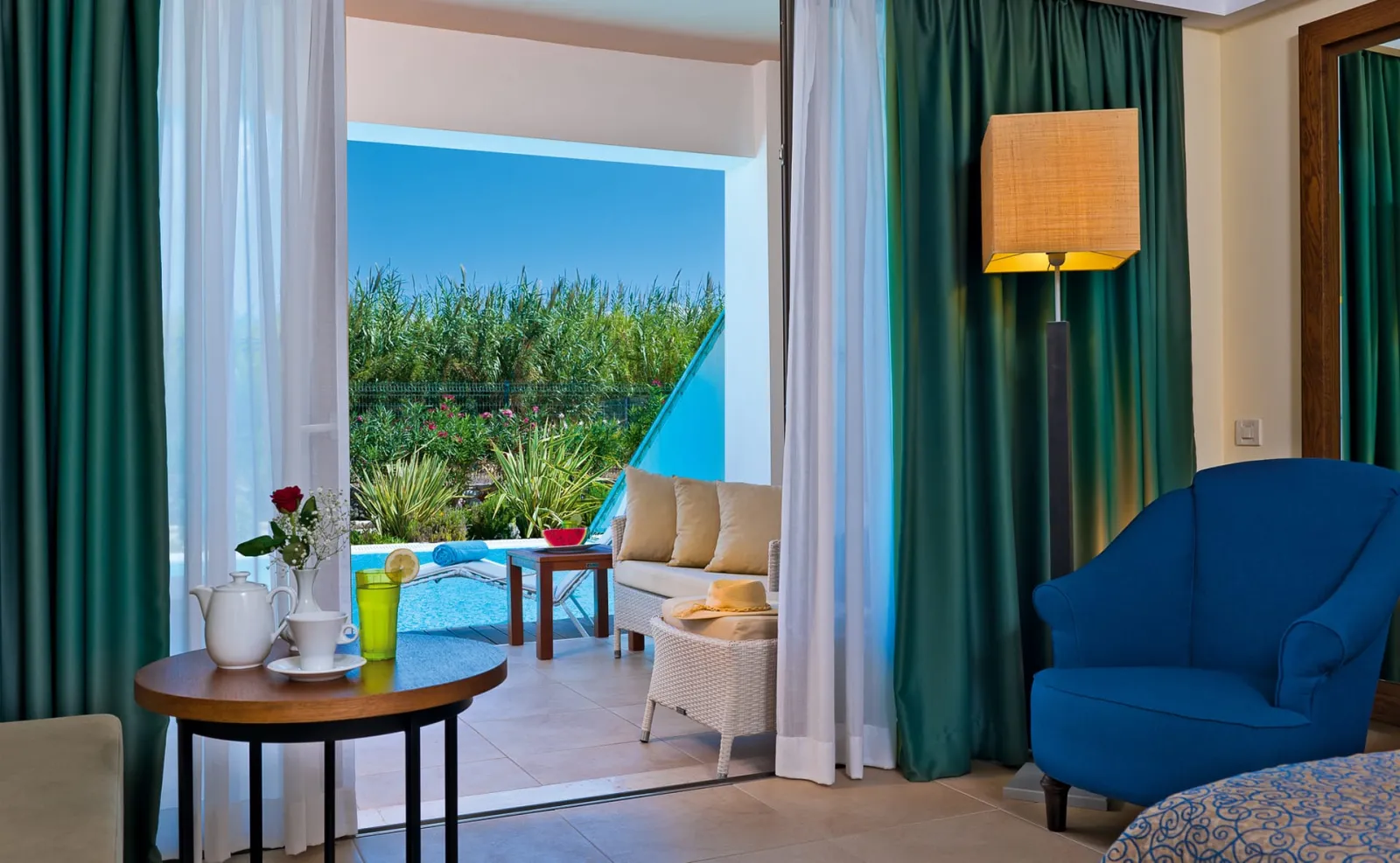 Superior Deluxe Double Room Shared Pool