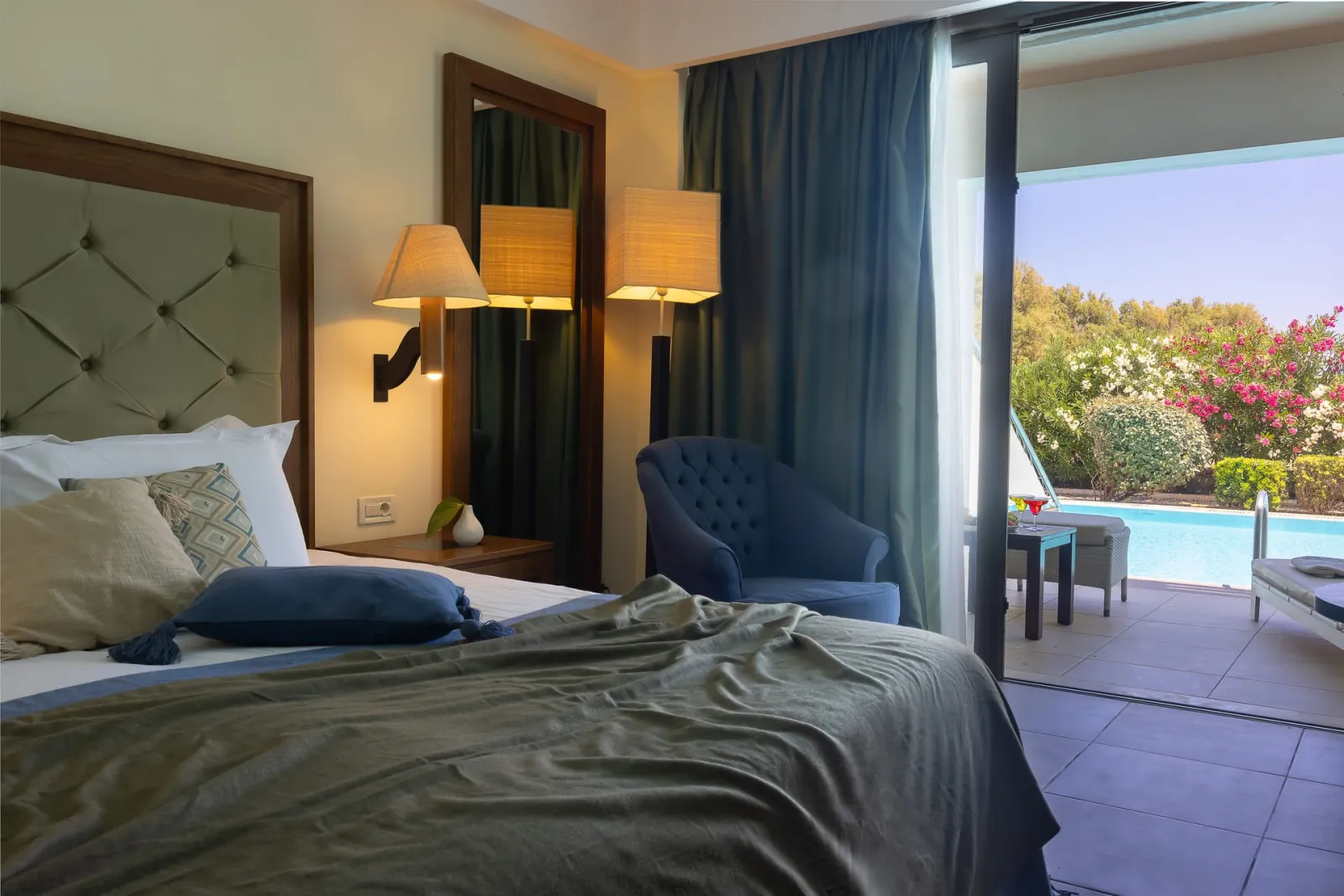 Superior Deluxe Double Room Shared Pool
