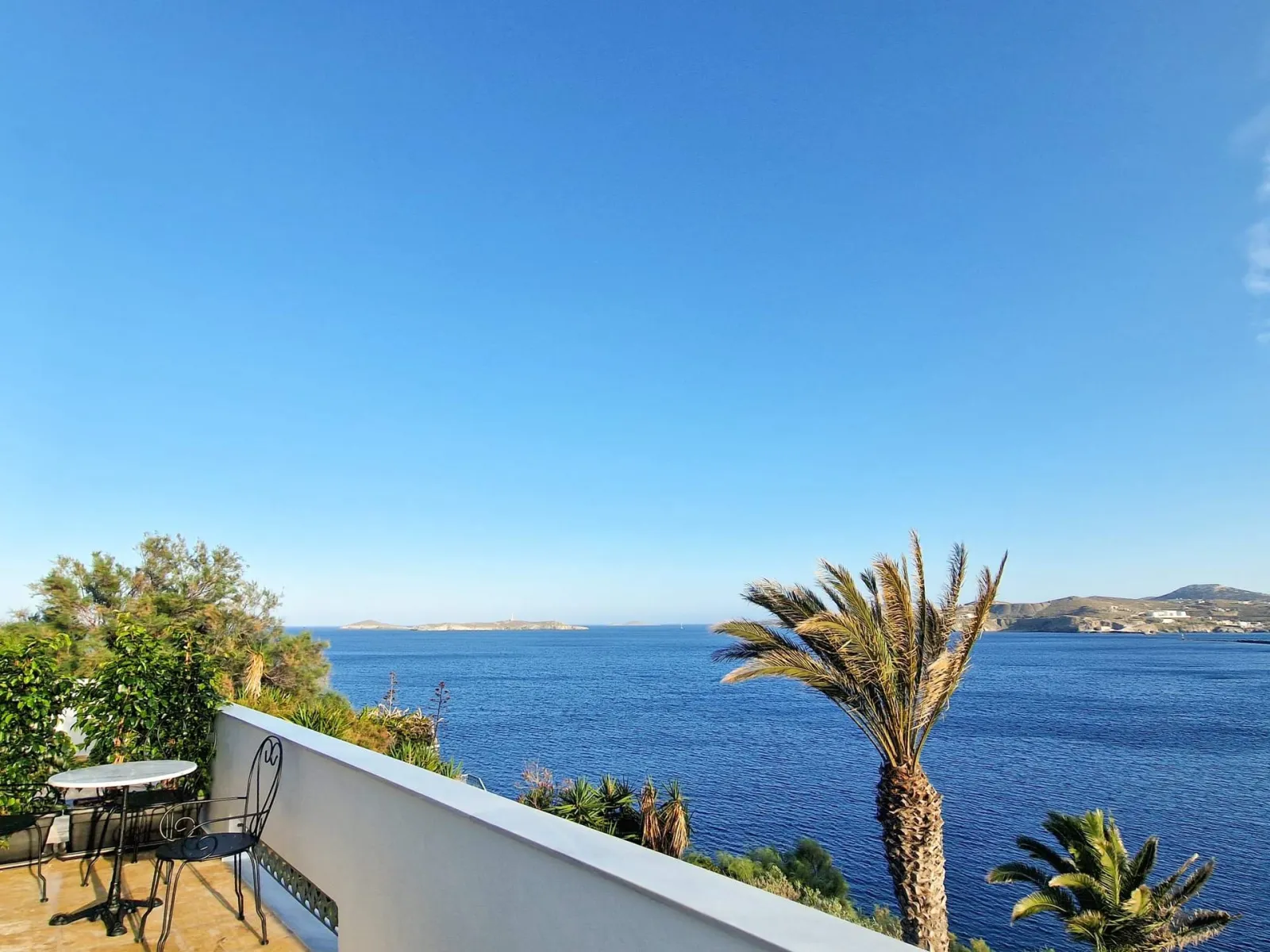 MORA Signature Suite with Sea View