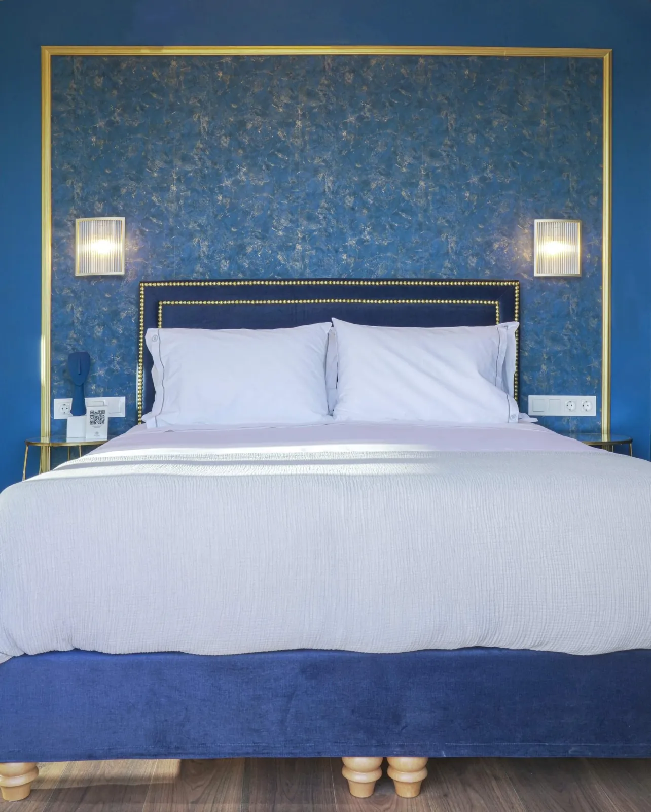 MORA Signature Suite with Sea View