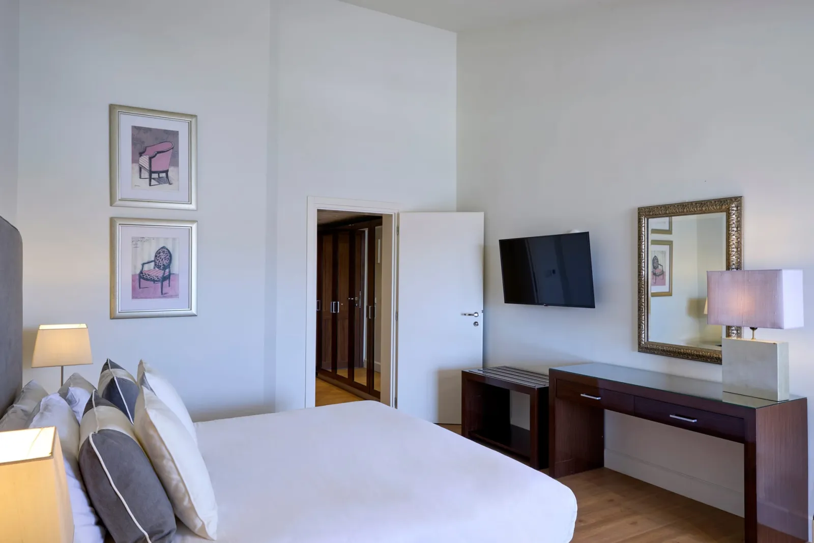 Deluxe Double Sea View Room
