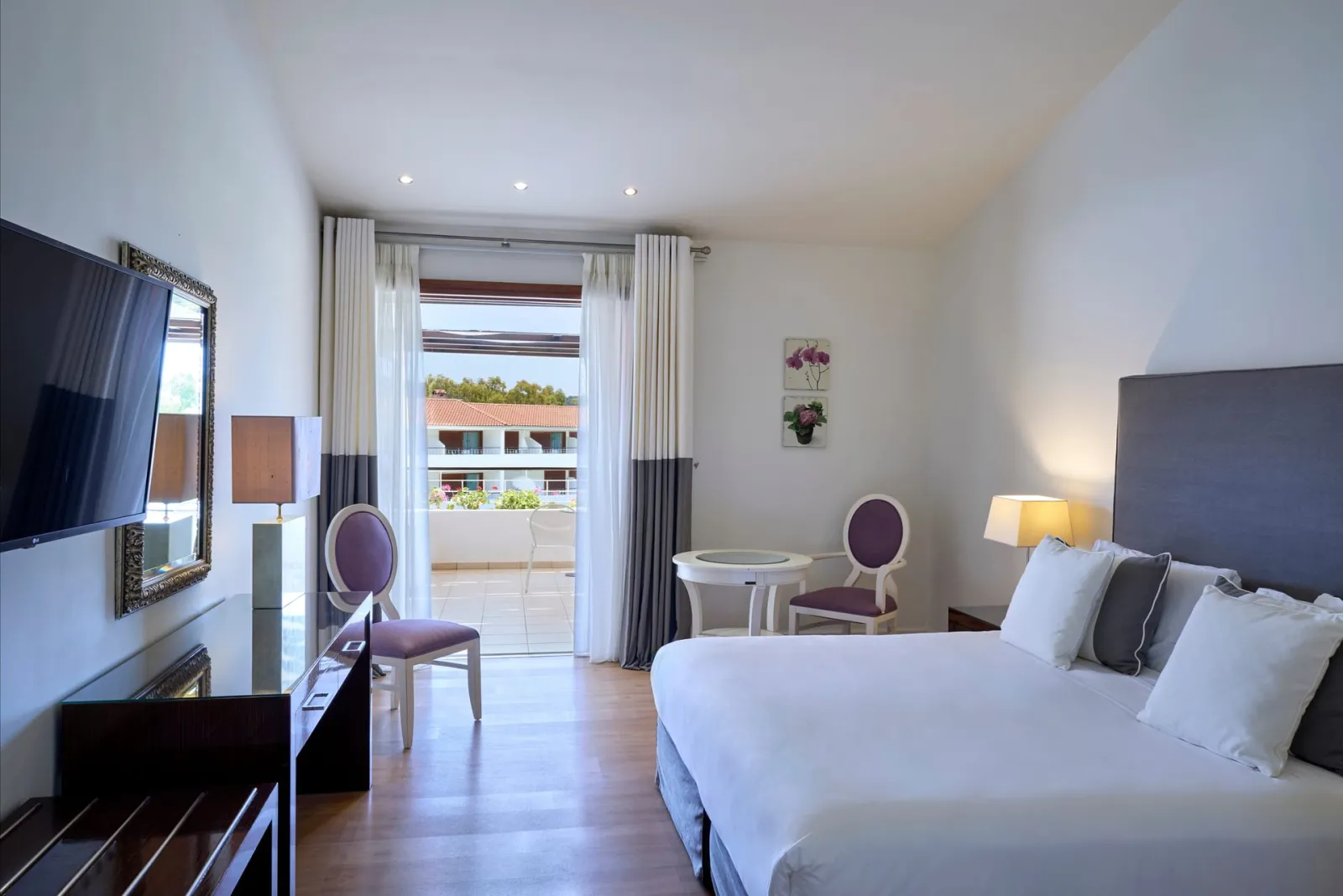 Deluxe Double Sea View Room