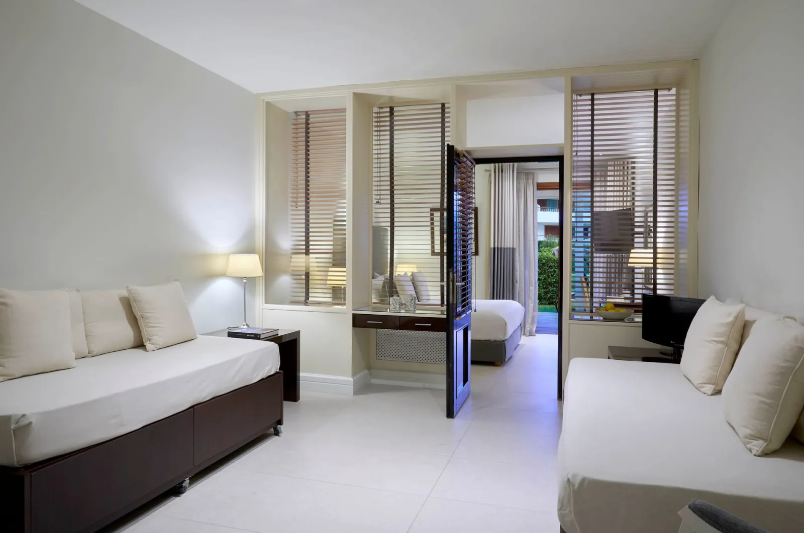 Deluxe Family Room