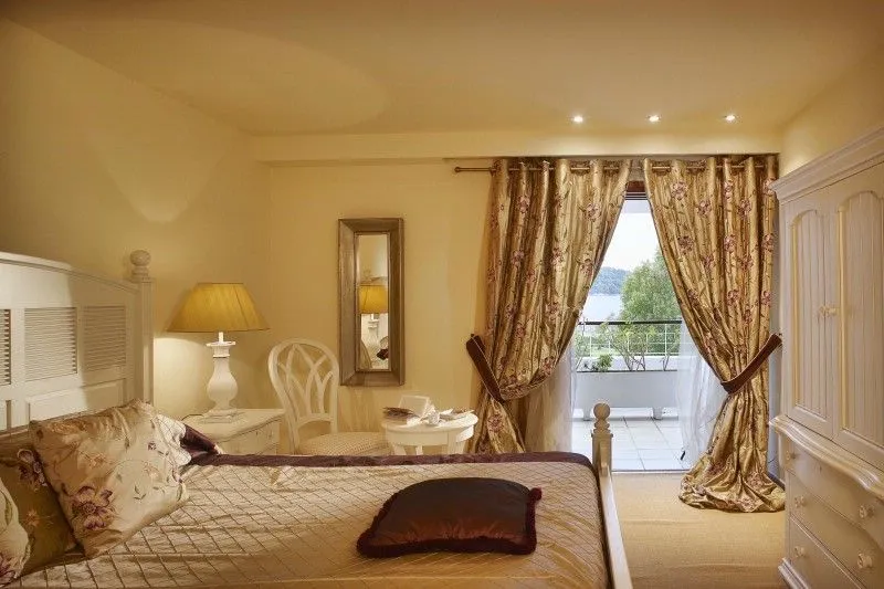 Two-Bedroom Suite with Private Jacuzzi