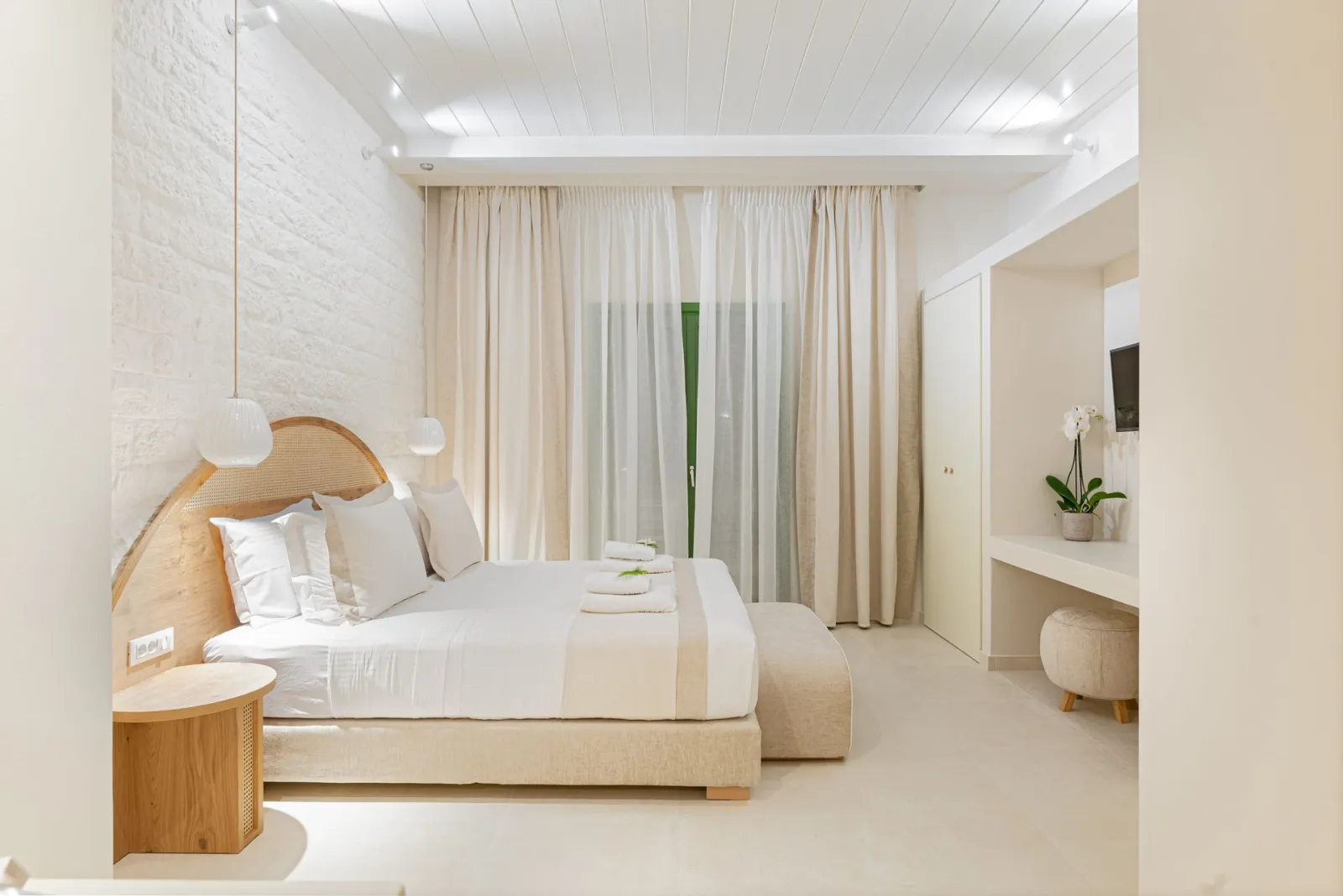 Azalea Suite