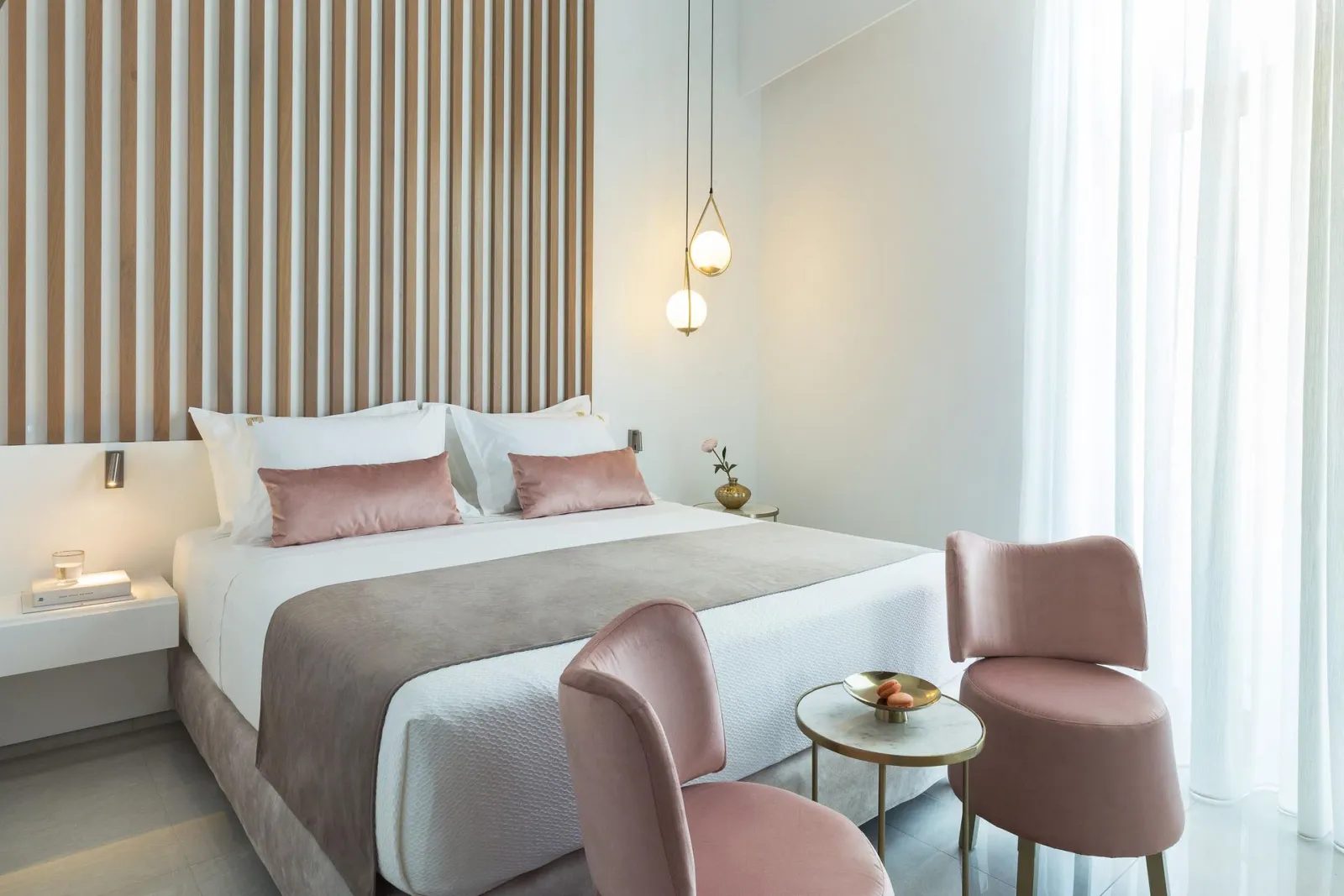 Duplex suite with spa bath (Morganite) | 33m2