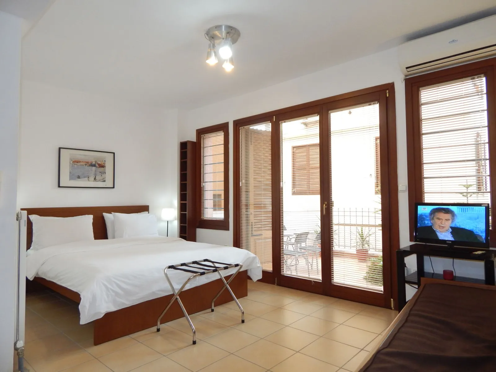 No5 - Studio with Terrace