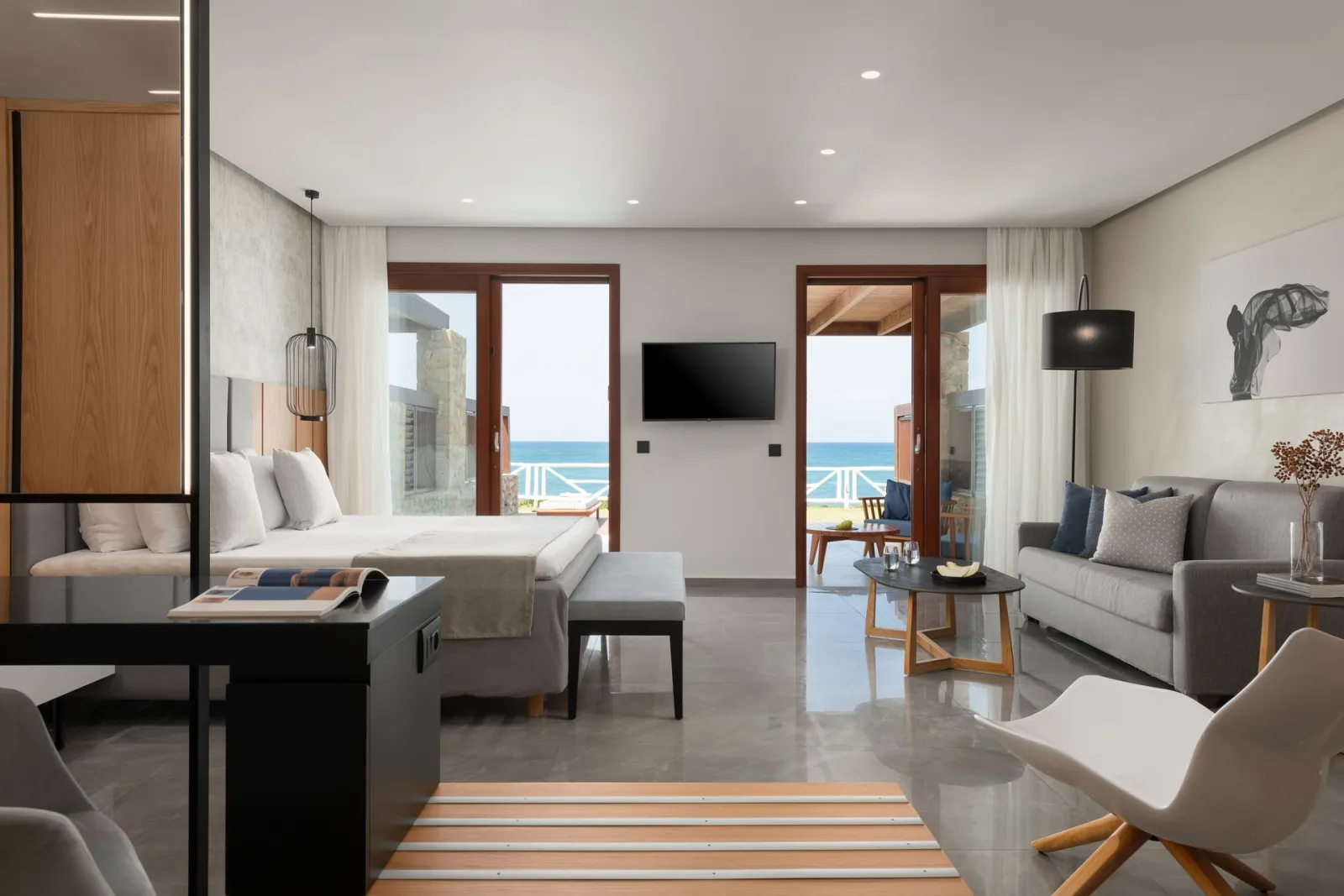 JUNIOR SUITE SEA FRONT WITH PRIVATE POOL