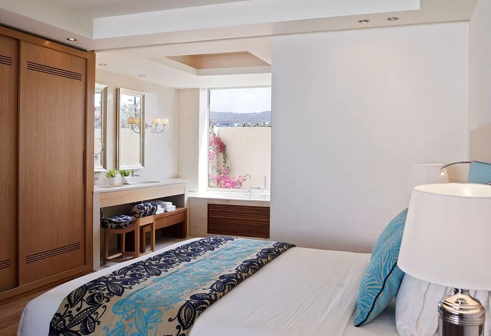 Suite Resort View with Beach Cabana