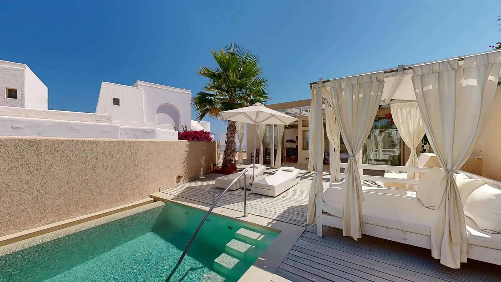 Sea View Spa Suite with Private Heated Pool and Beach Cabana