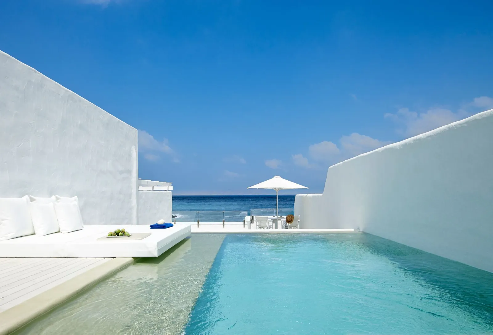 Spa Suite Seafront with Private Heated Pool