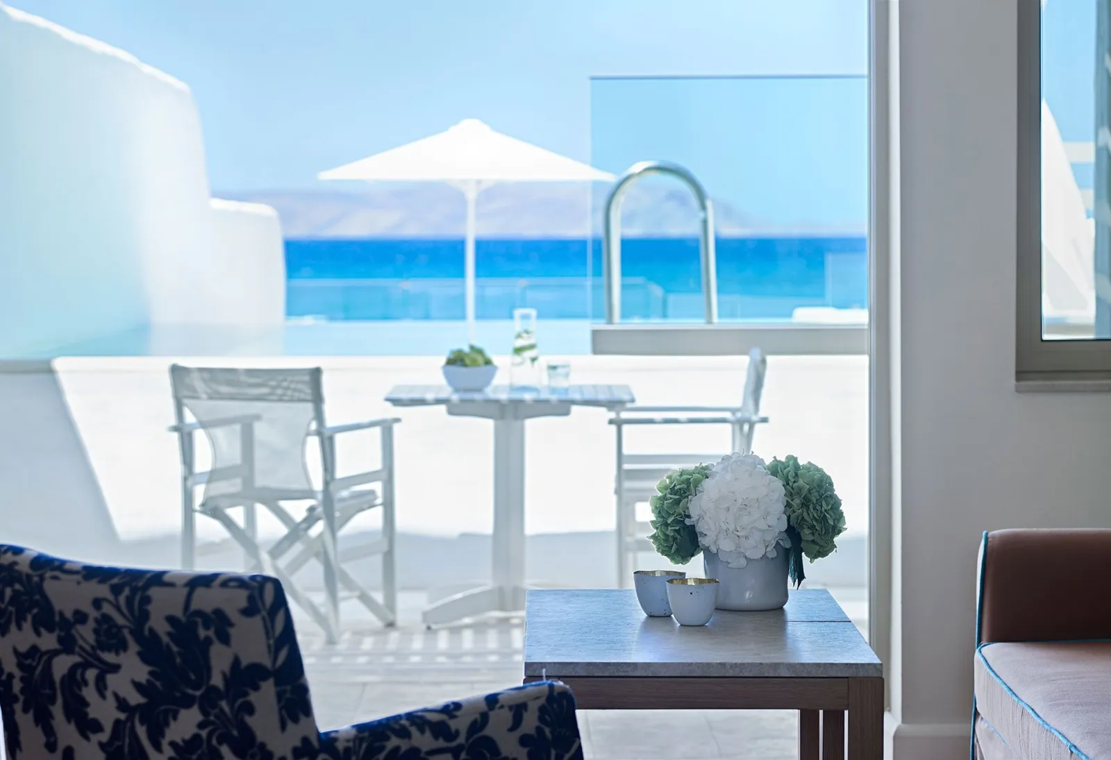 2 Bedroom Spa Suite Seafront with Private Heated Pool