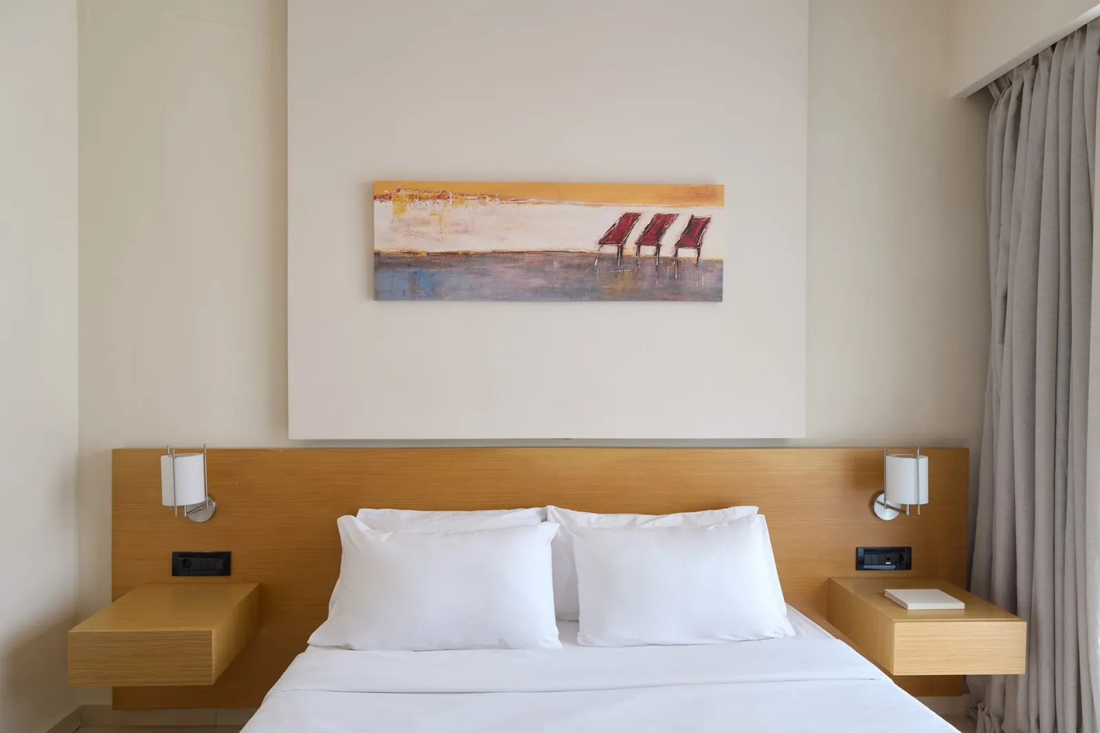 Promo Room