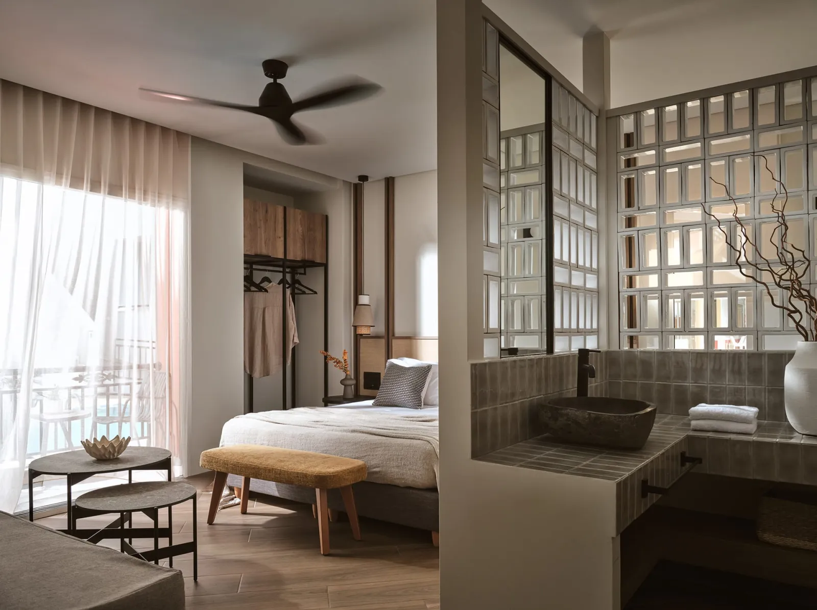Deluxe Suite with Pool view