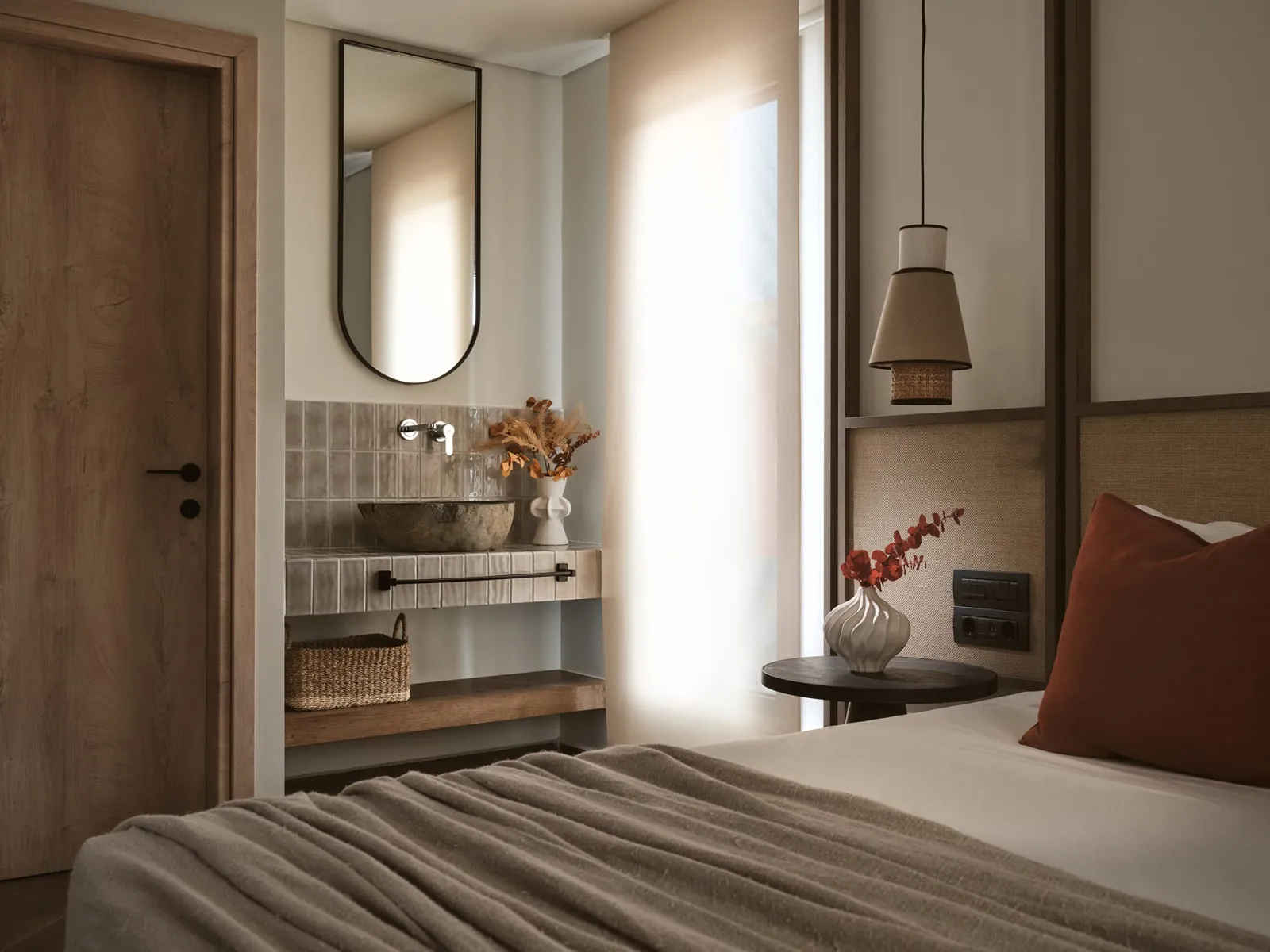 Deluxe Suite with Pool view