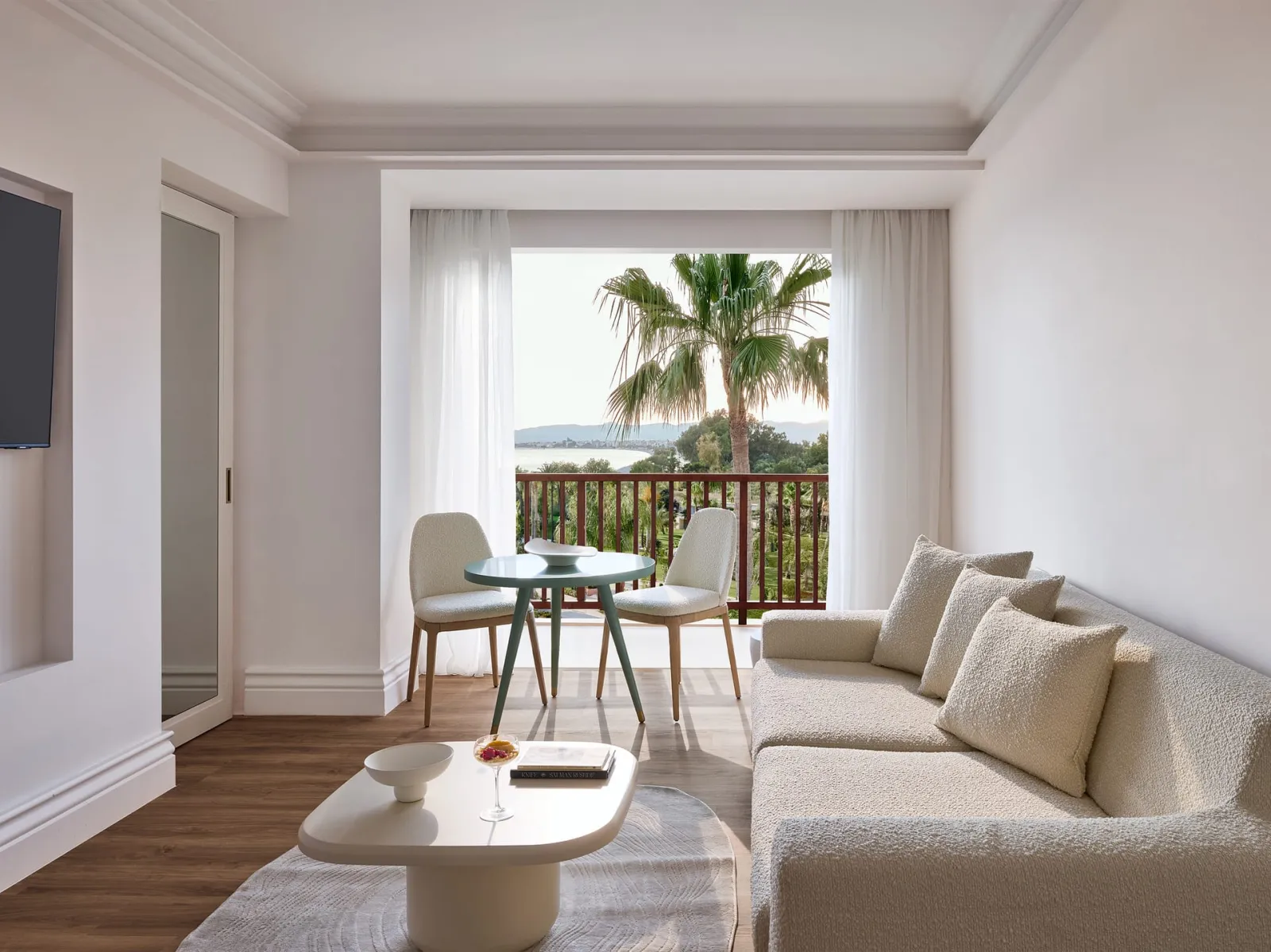 Deluxe Suite Sea View