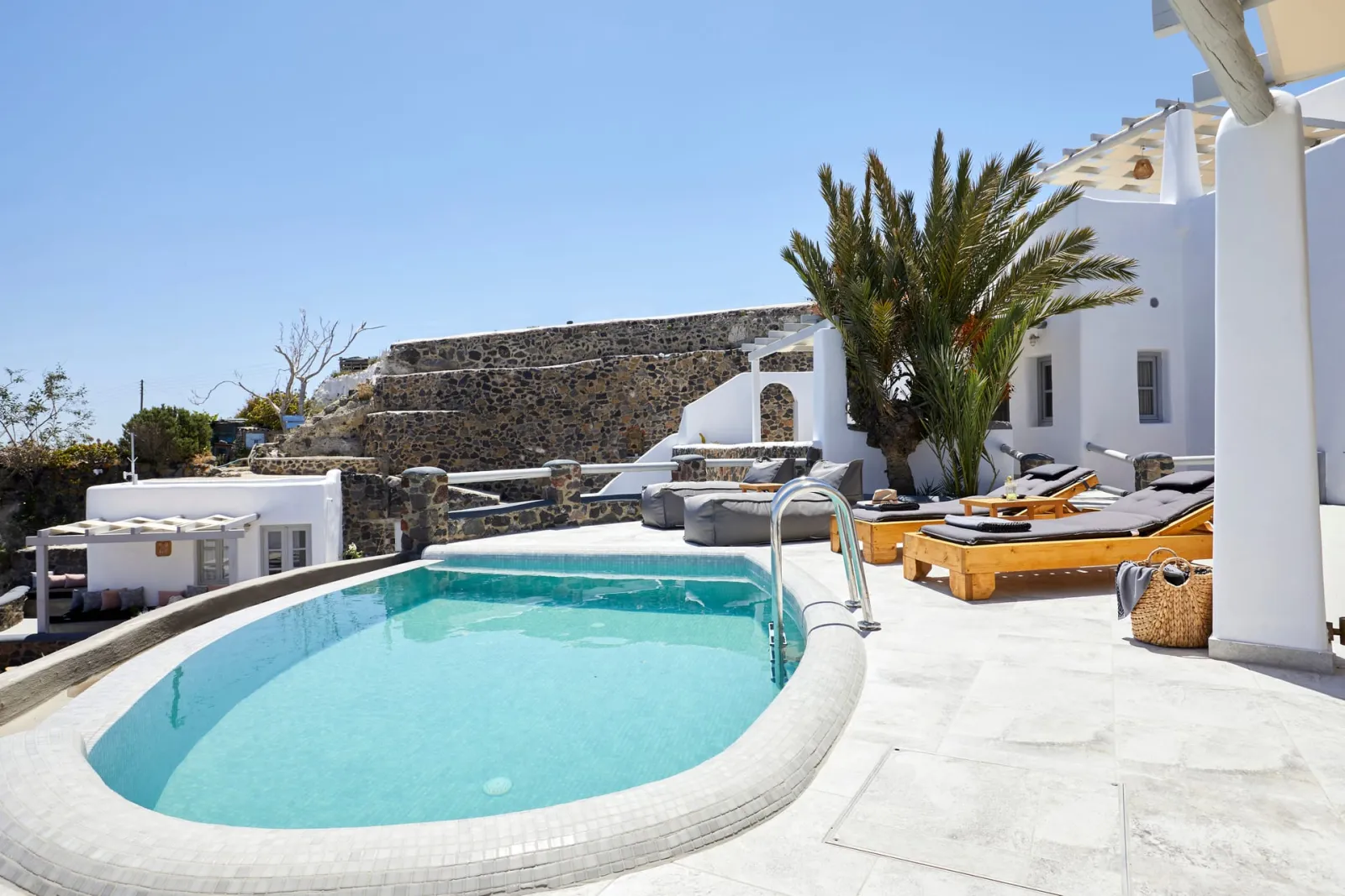 El Verano Suites | Premium Villa with Pool (Palmera)