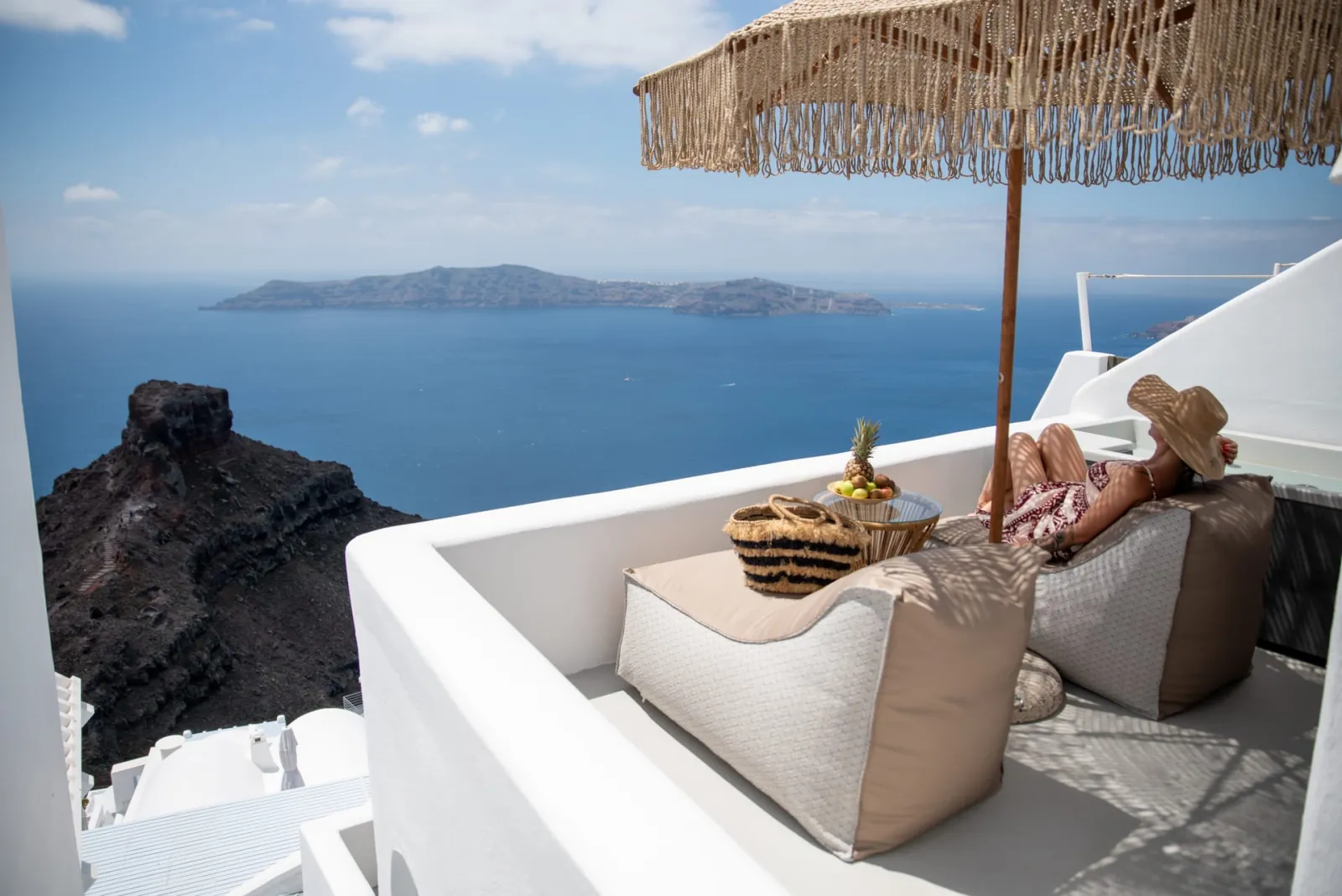 El Verano Sunset | Suite with Outdoor Jacuzzi Caldera View