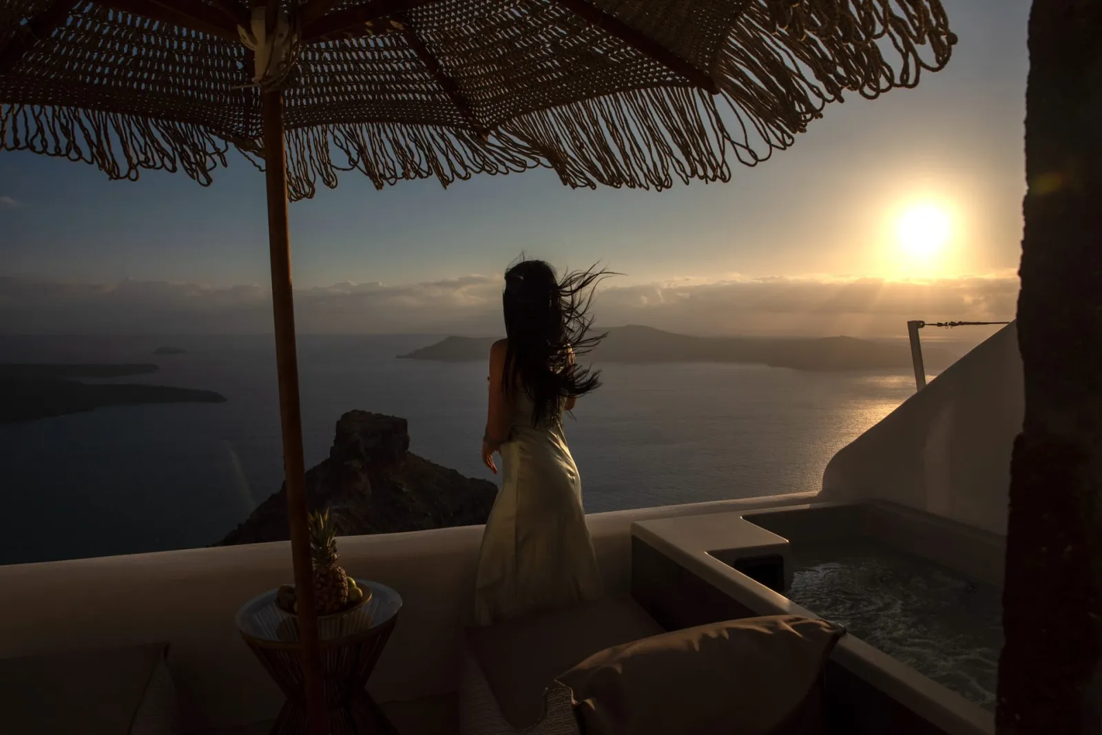El Verano Sunset | Senior Suite with Outdoor Jacuzzi Caldera View